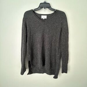 Luxurious Dark Gray Cashmere‎ sweater